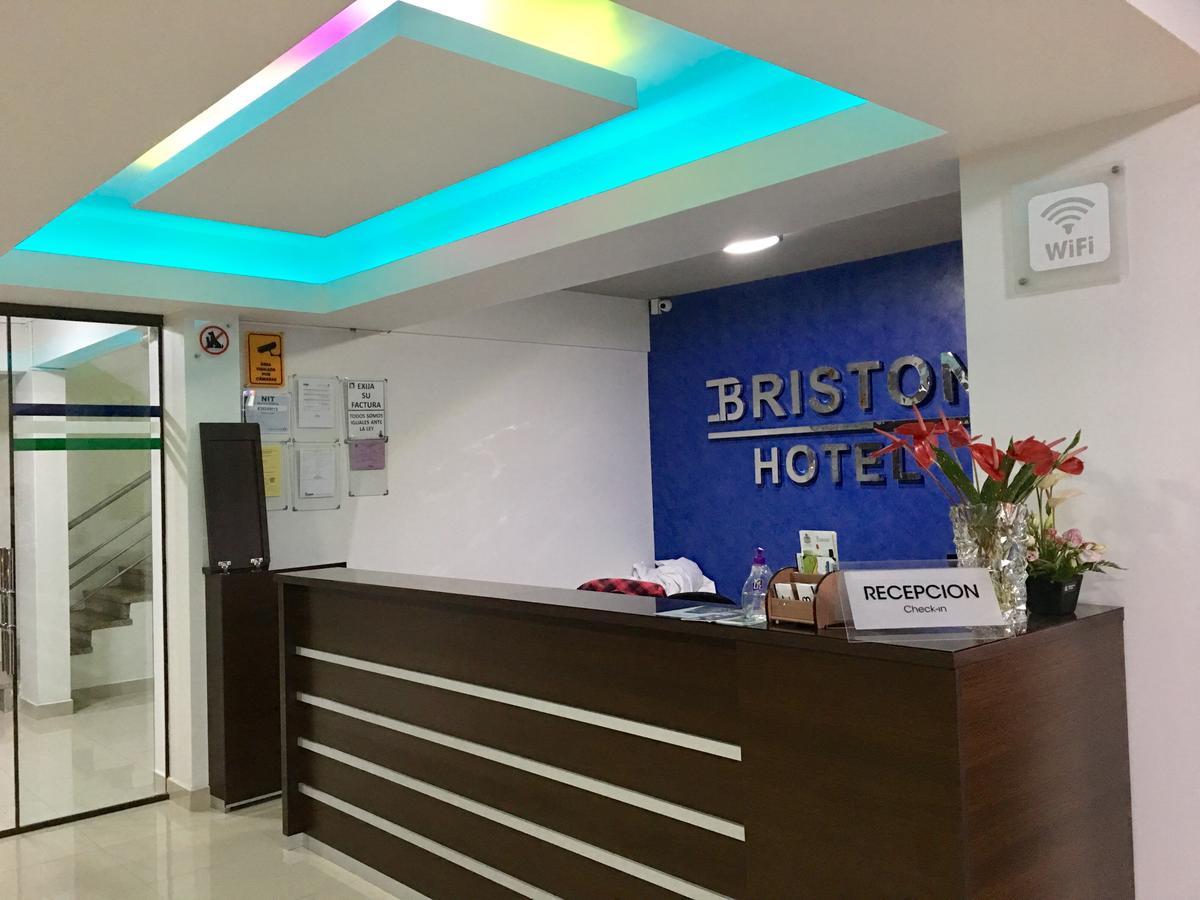 Hotel Briston Кочабамба Екстериор снимка